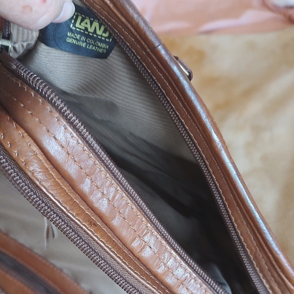 LAND Leather Crossbody Travel Hybrid Organizer Two Tone Brown 9" X 6" - Picture 4 of 13